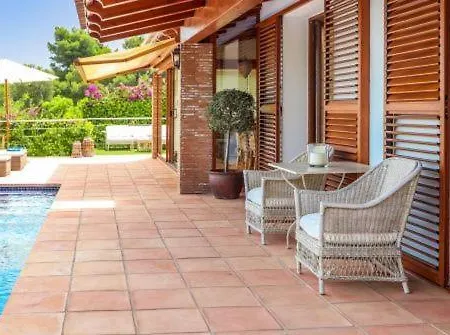 Villa Roble Pour 10 Personnes A Tosalet