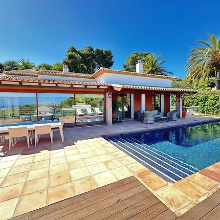 Villa Roble Pour 10 Personnes A Tosalet