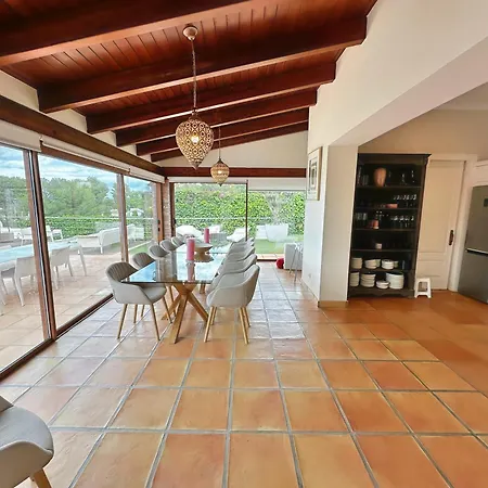 Roble Pour 10 Personnes A Tosalet Villa *